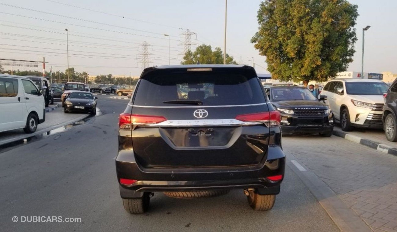 Toyota Fortuner Right-Hand push start diesel perfect condition