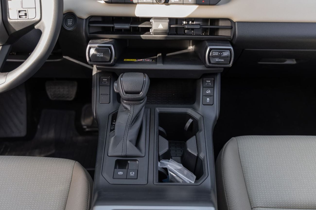 Toyota RAV4 Toyota RAV4 XLE | 2026 | GCC | BRAND NEW | AWD | V4 2.0L | White