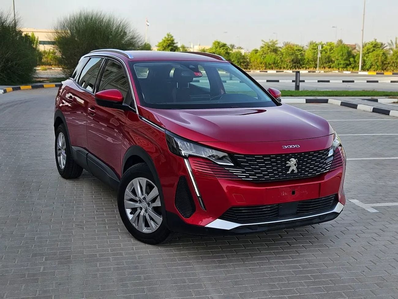 بيجو 3008 Active Plus | GCC Specs | Premium Condition Low KM Mid Sized SUV With Bank Loan