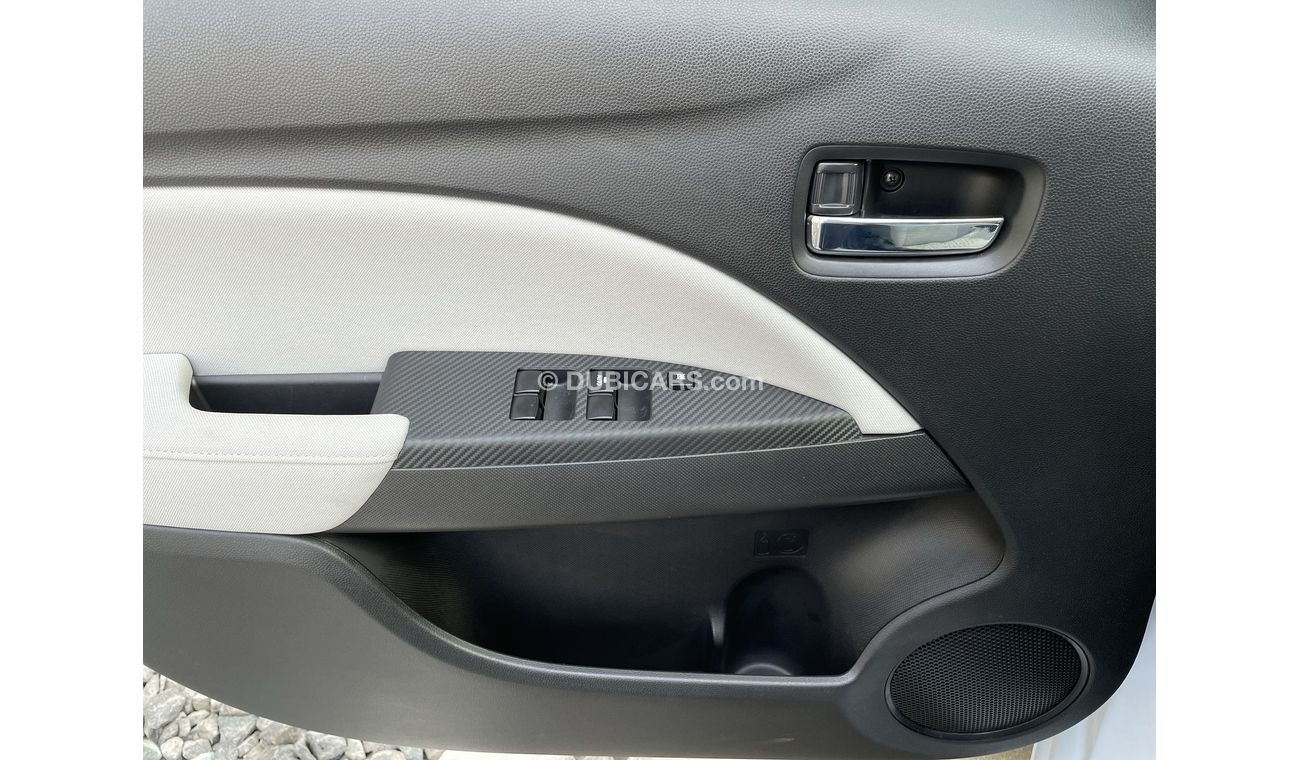 Mitsubishi Attrage 1200