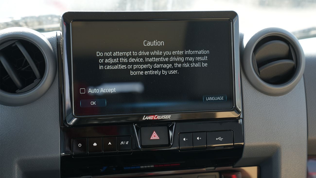 تويوتا لاند كروزر LX