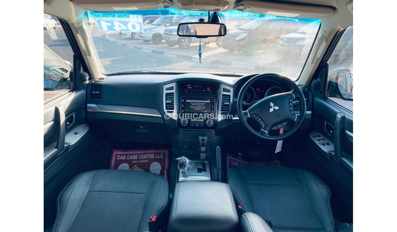 ميتسوبيشي باجيرو بينين Right hand drive clean car