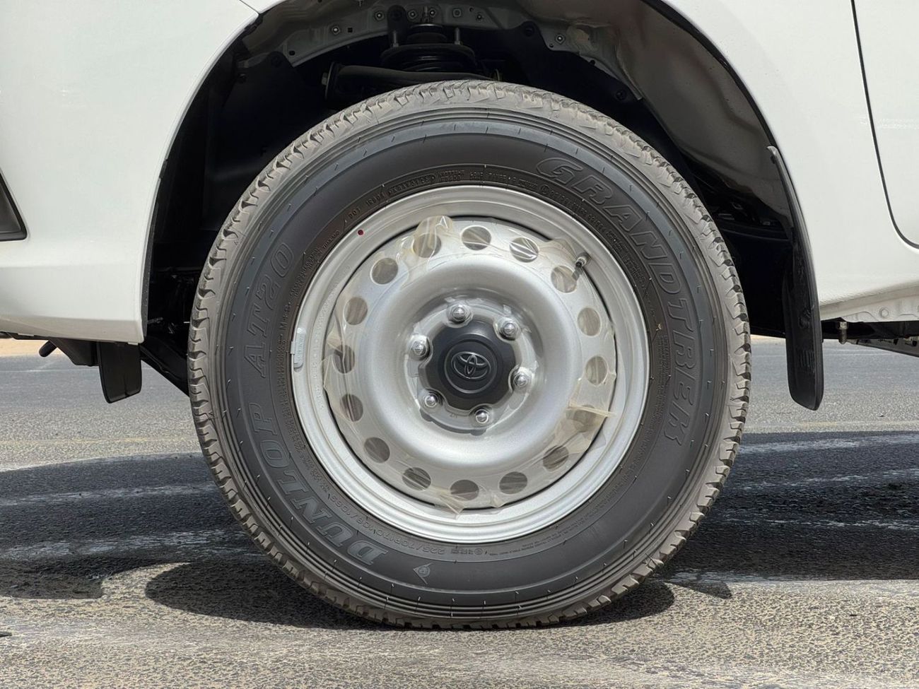 Toyota Hilux 2025 TOYOTA HILUX GLX DOUBLE CABIN 2.4L DIESEL MANUAL 4WD