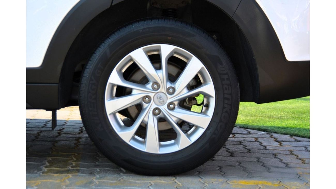 Hyundai Tucson HYUNDAI TUCSON WHITE-2019