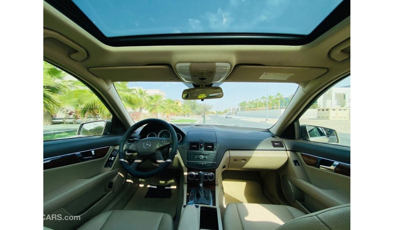 Mercedes-Benz C 200 Mercedes - BENZ C200 KOMPRESSOR || GCC || Very Well Maintained