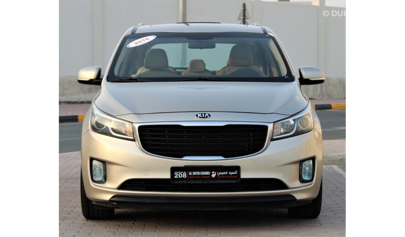 Kia Carnival Kia Carnival 2016 GCC in excellent condition without accidents No. 2 very clean from inside and outs