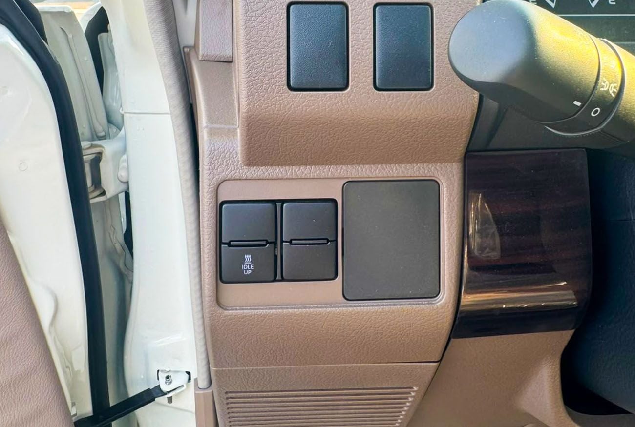 Toyota Land Cruiser 70 LC79 SC