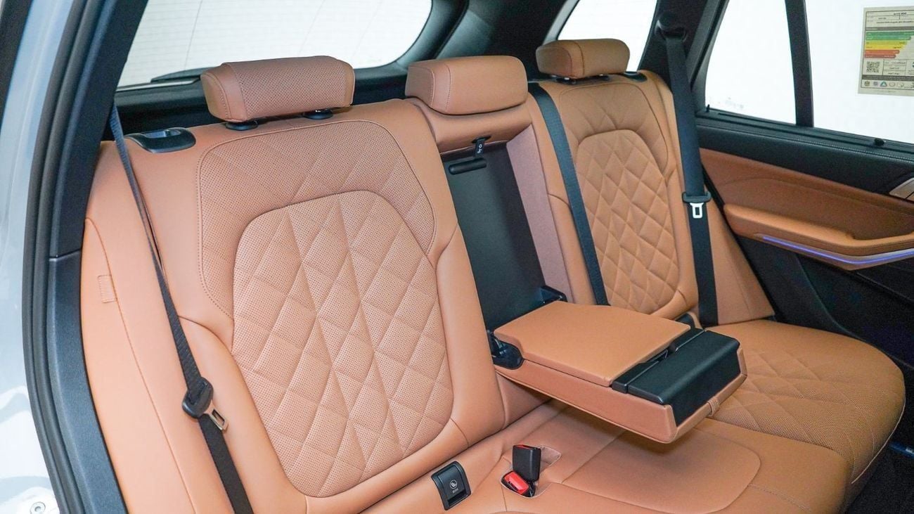 BMW X5 40i M Sport 3.0L | AED 5,412 PM | Warranty July-2027 | GCC