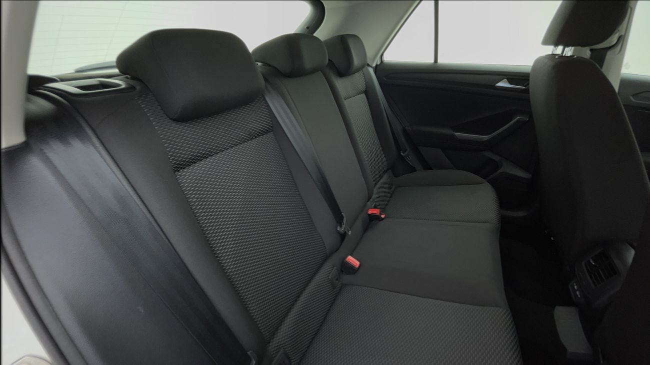 فولكس واجن T ROC 2021 TREND | AED 679/Month | 0 DP | 30 Day Return | Warranty | Service History