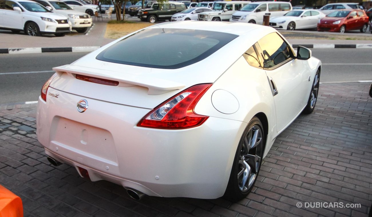 نيسان 370Z