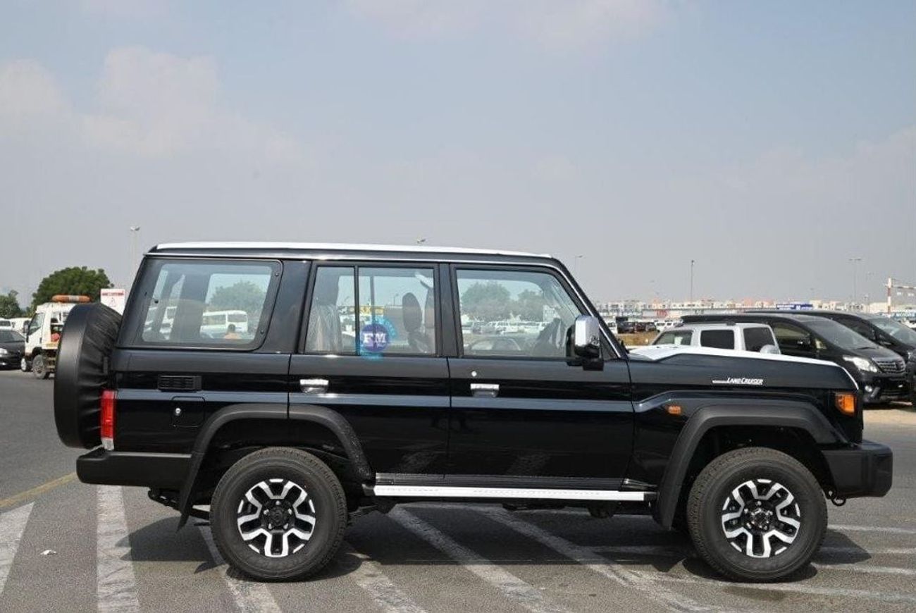 Toyota Land Cruiser 70 SDLX 4.0L Petrol 4WD AUTOMATIC