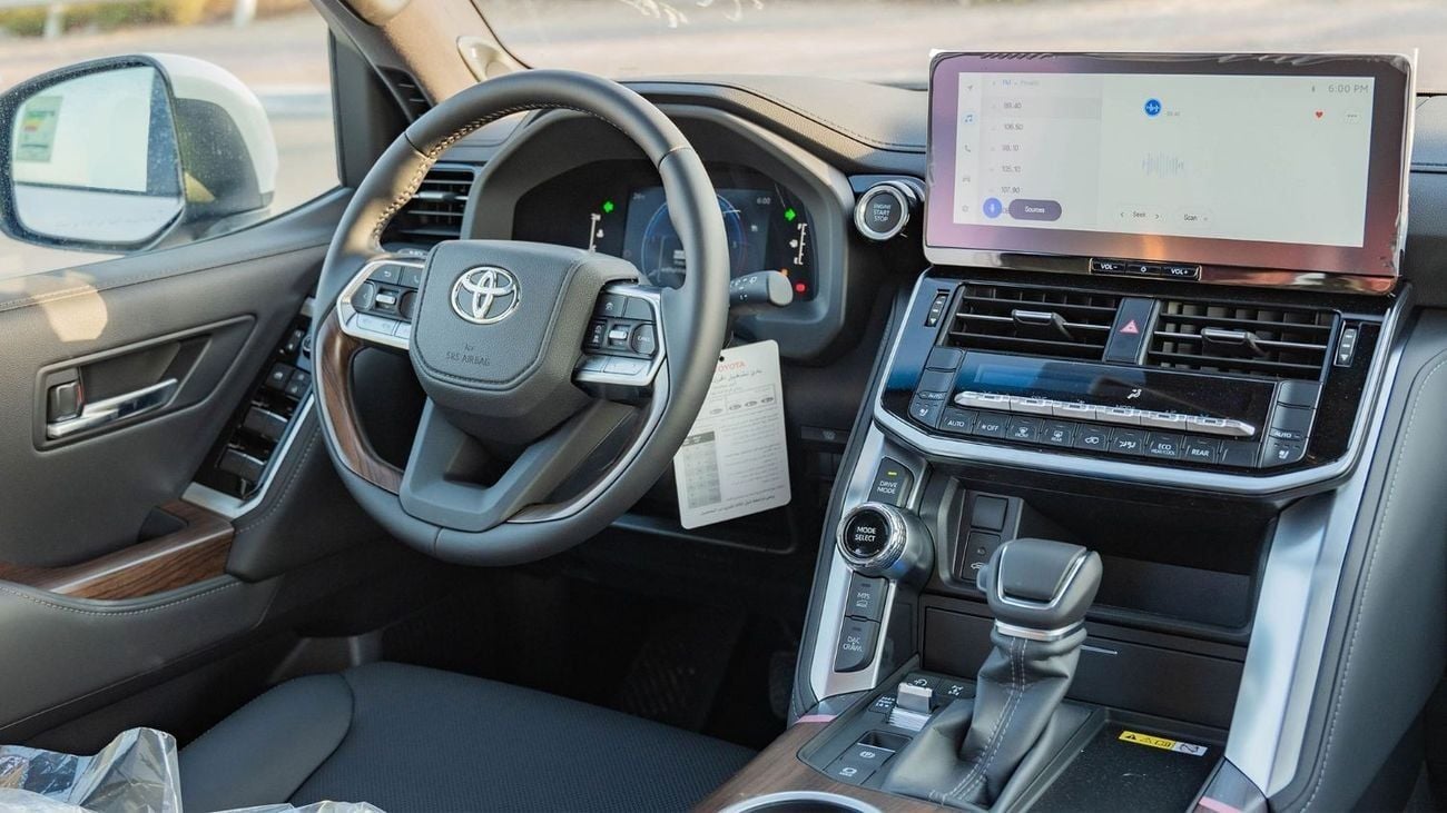 تويوتا لاند كروزر 2025 Toyota Land Cruiser 300 GXR 3.3L Twin Turbo AT Diesel (White)