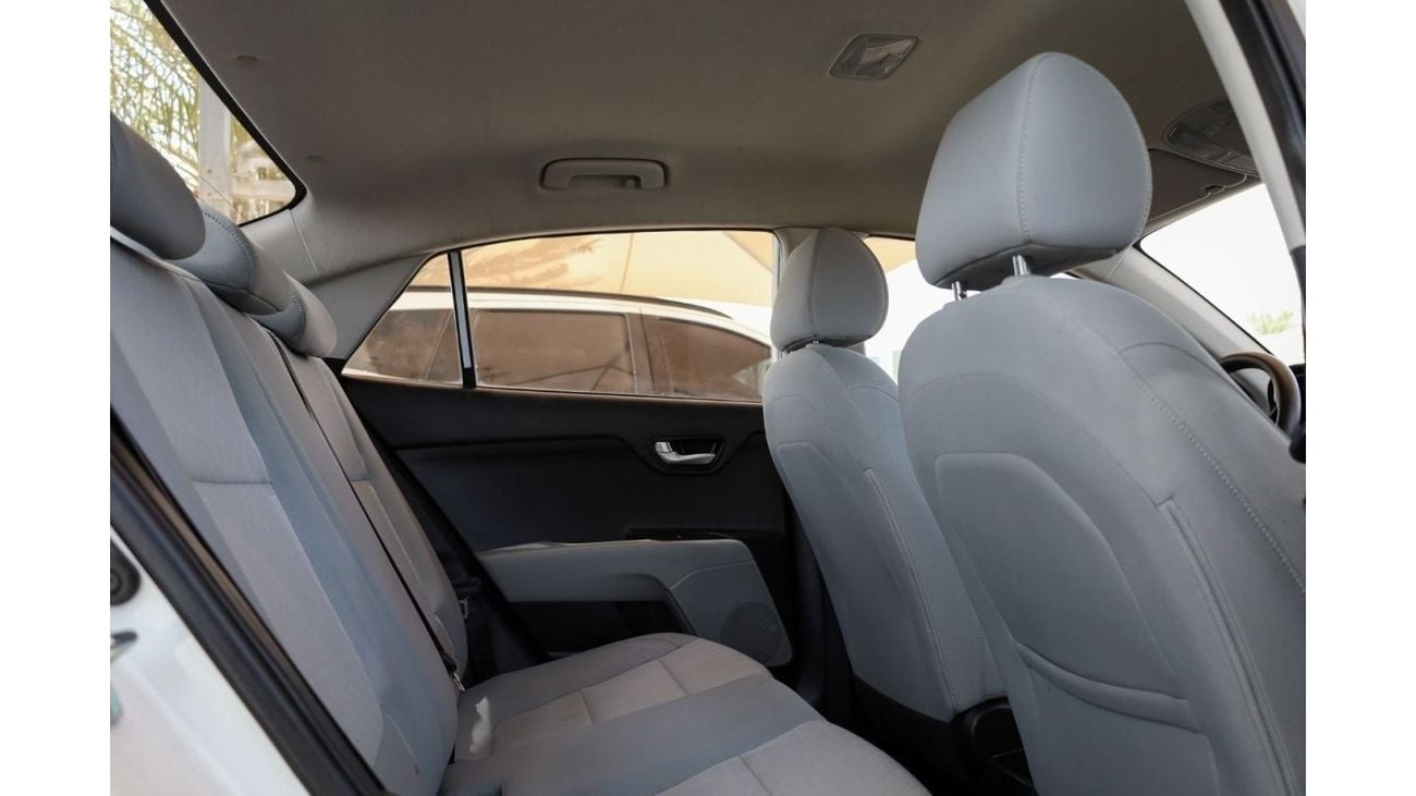 Kia Rio Kia Rio 2021 GCC under Agency Warranty with Flexible Down-Payment.