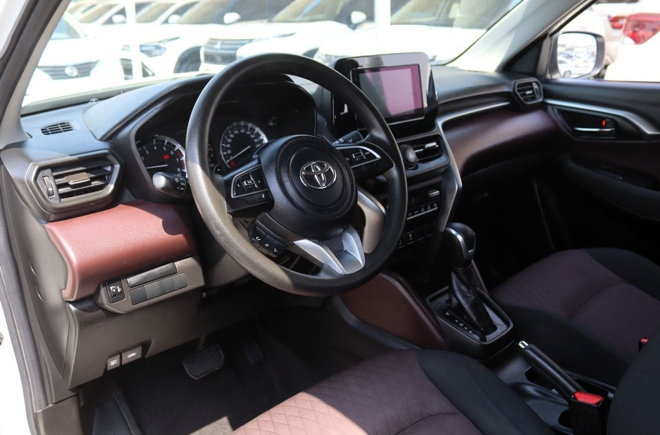 Toyota Urban Cruiser GLX ACCIDENTS FREE - GCC -PERFECT CONDITION INSIDE OUT - ORIGINAL PAINT - ENGINE 1500 CC