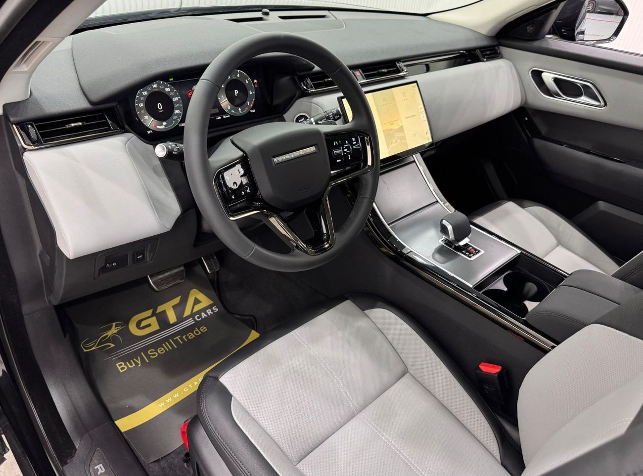 Land Rover Range Rover Velar 2025 Range Rover Velar SE Dynamic P250, 5 Years Agency Warranty + Service Package, Brand New, GCC