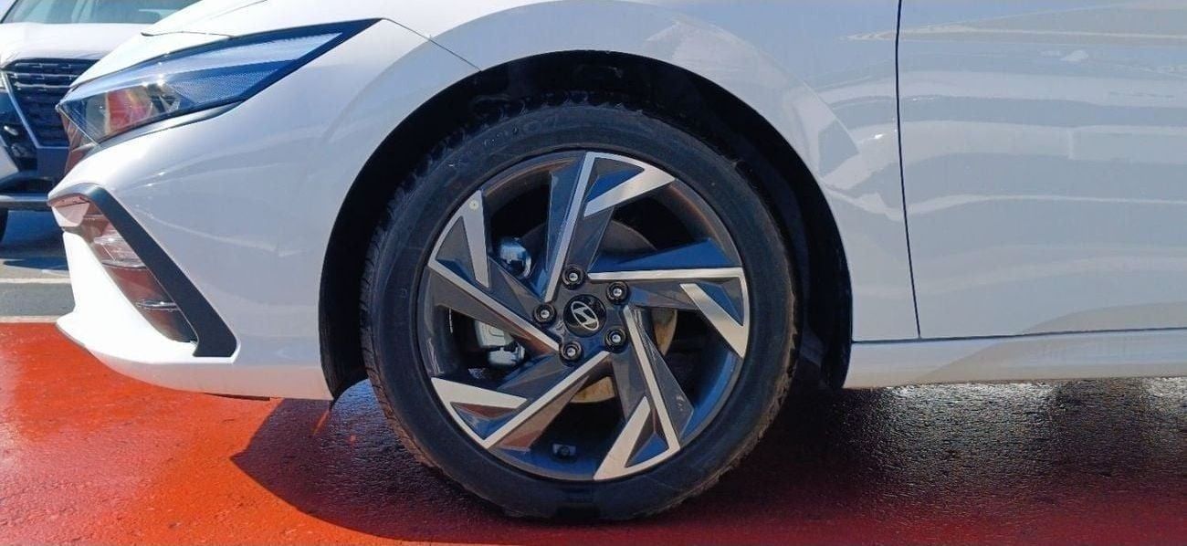 هيونداي إلانترا COMFORT Hyundai Elantra 1.5L Petrol 2025YM