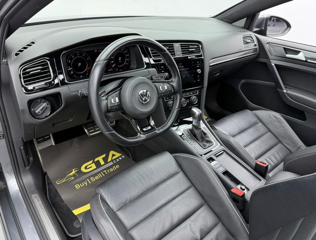 فولكس واجن جولف ار 2019 Volkswagen Golf R, Full VW Service History, Fully Loaded, Excellent Conditions, GCC