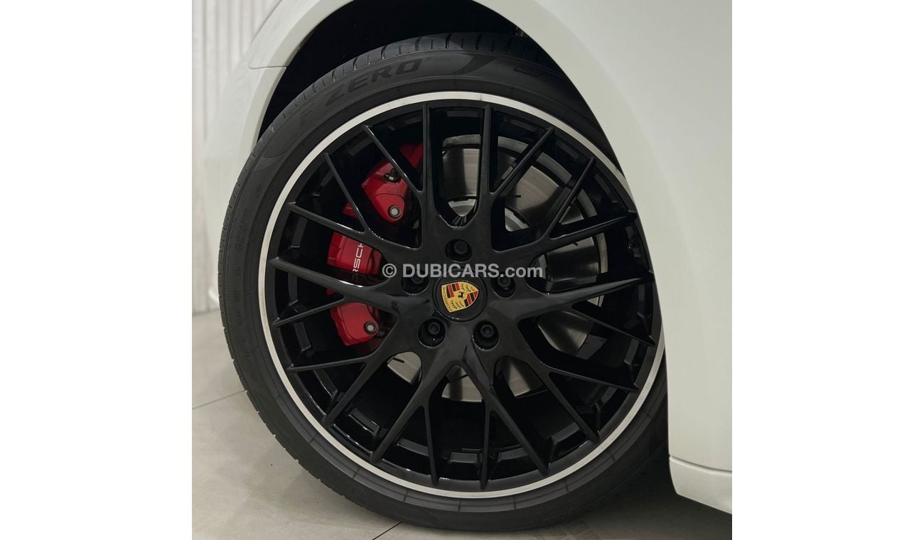 بورش باناميرا 2022 Porsche Panamera GTS, April 2024 Porsche Warranty, Full Options, Very Low Kms, GCC
