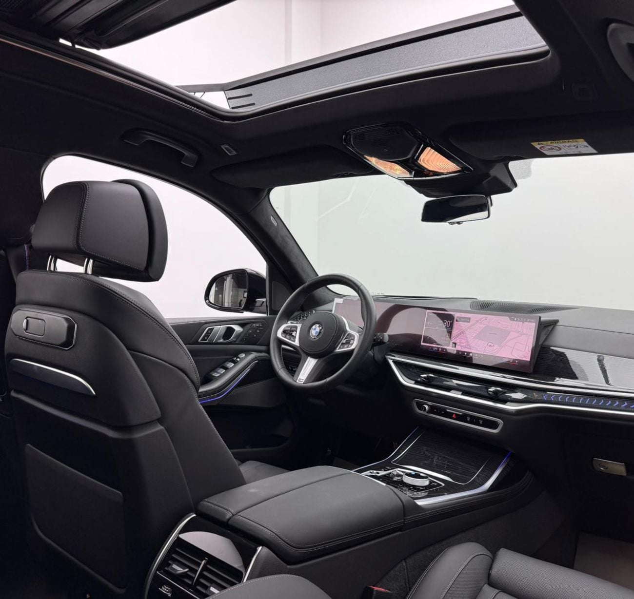 بي أم دبليو X7 2025 BMW X7 xDrive40i M-Sport Pro, 2030 BMW Warranty + Service Pack, Low Km, Fully Loaded, GCC