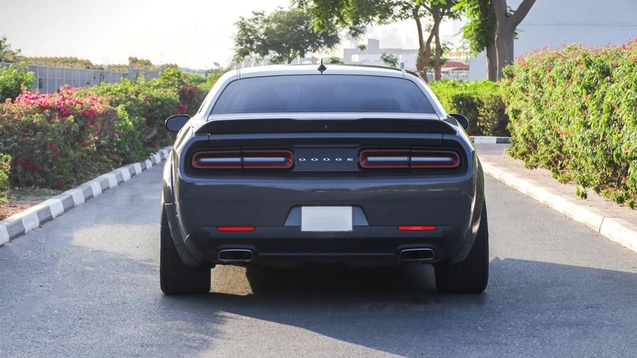 Dodge Challenger Dodge Challenger GT V6 With Hellcat Kit Wide Body + Exhaust System