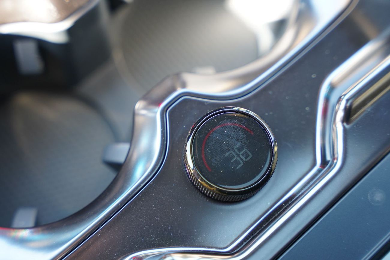 BYD Leopard 5 2025 BYD Leopard 5 Pilot Edition R18 Black in beige 0Km