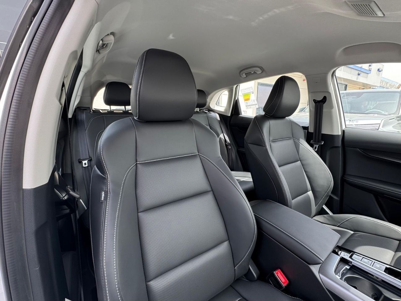 أم جي وان LUX 1.5L Petrol FWD 2024 Export Price @ 47,000 AED