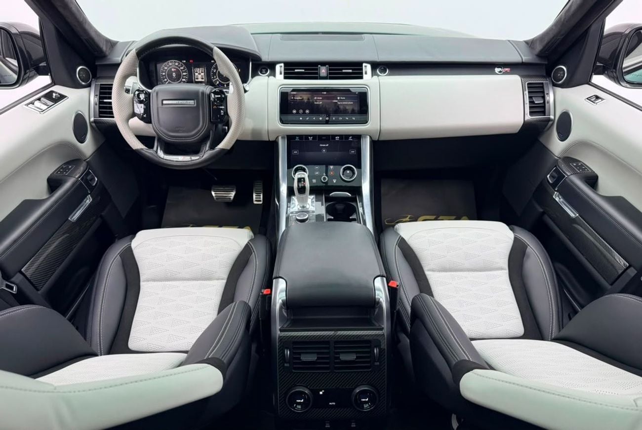 Land Rover Range Rover Sport SVR 2018 Range Rover Sport , Carbon Fiber Package, Fully Loaded, Excellent Condition, GCC