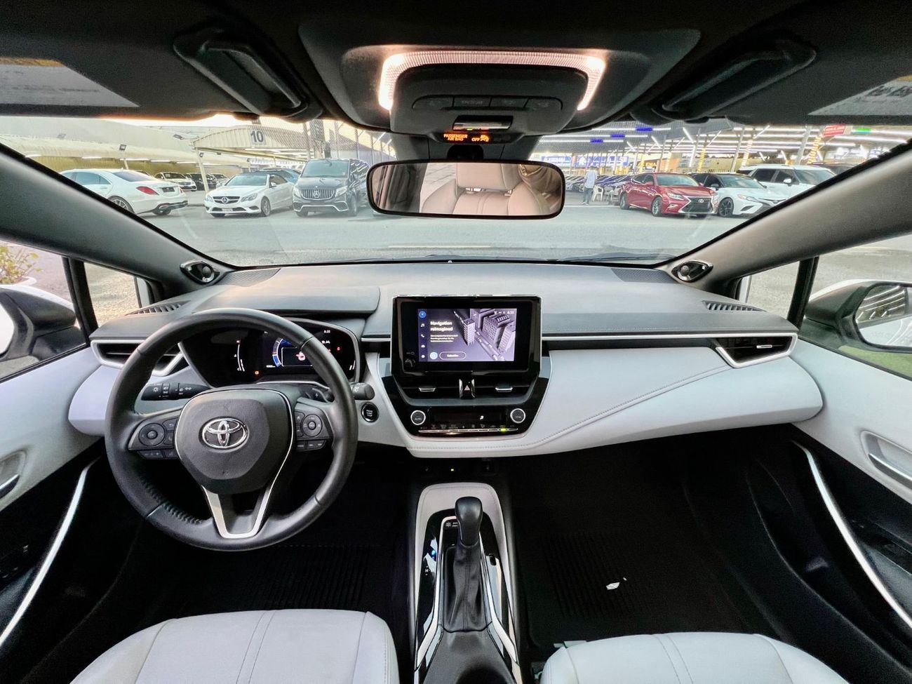 Toyota Corolla SE+ 2.0L hatchback sports warranty one year bank financie available