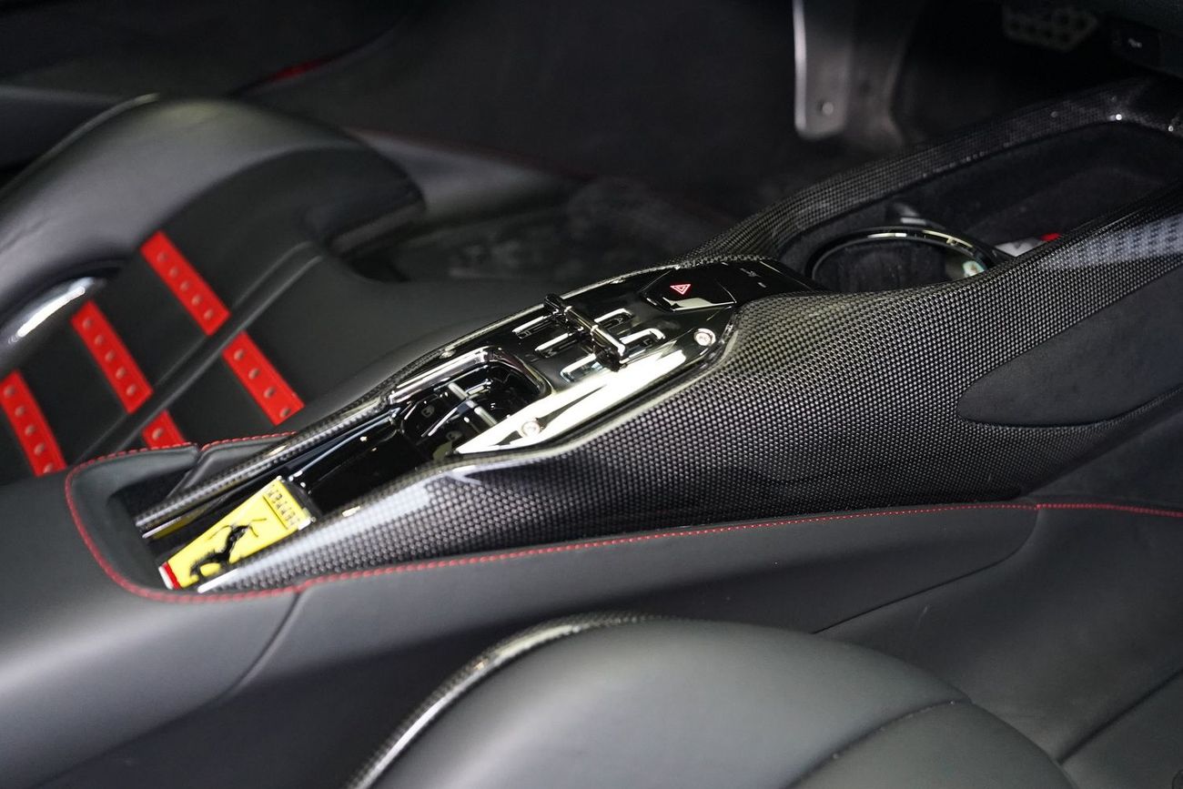 فيراري SF90 ستراديل