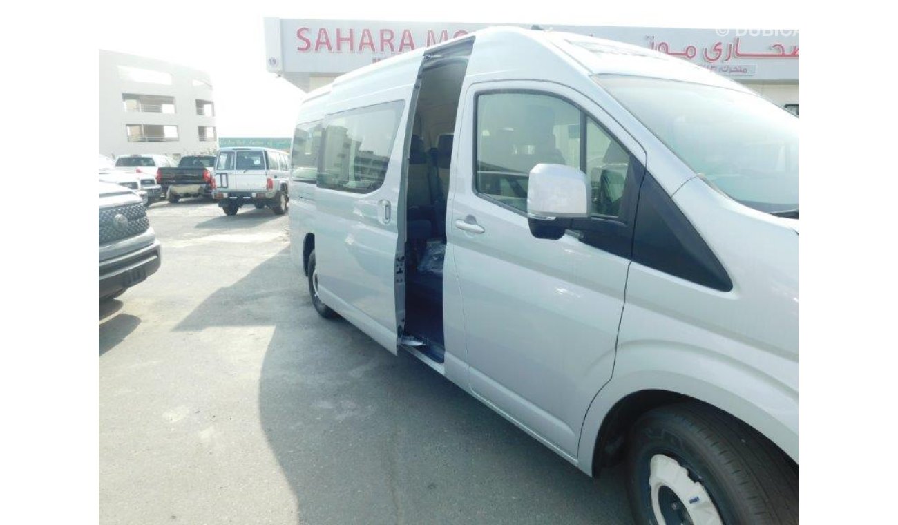 Toyota Hiace High Roof GL 2.8L Bus Diesel 13-Seater AT