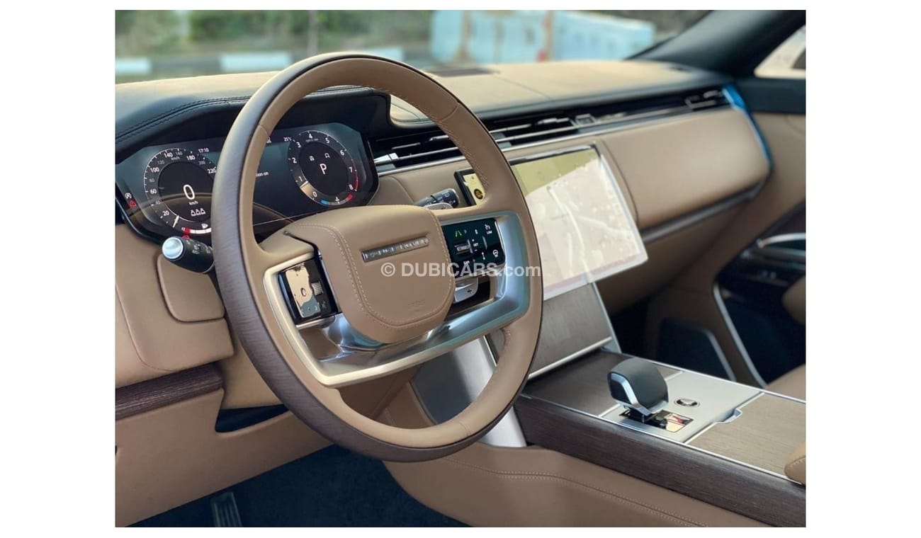 Land Rover Range Rover **2024**GCC SPEC UNDER WARRANTY AND SERVICE