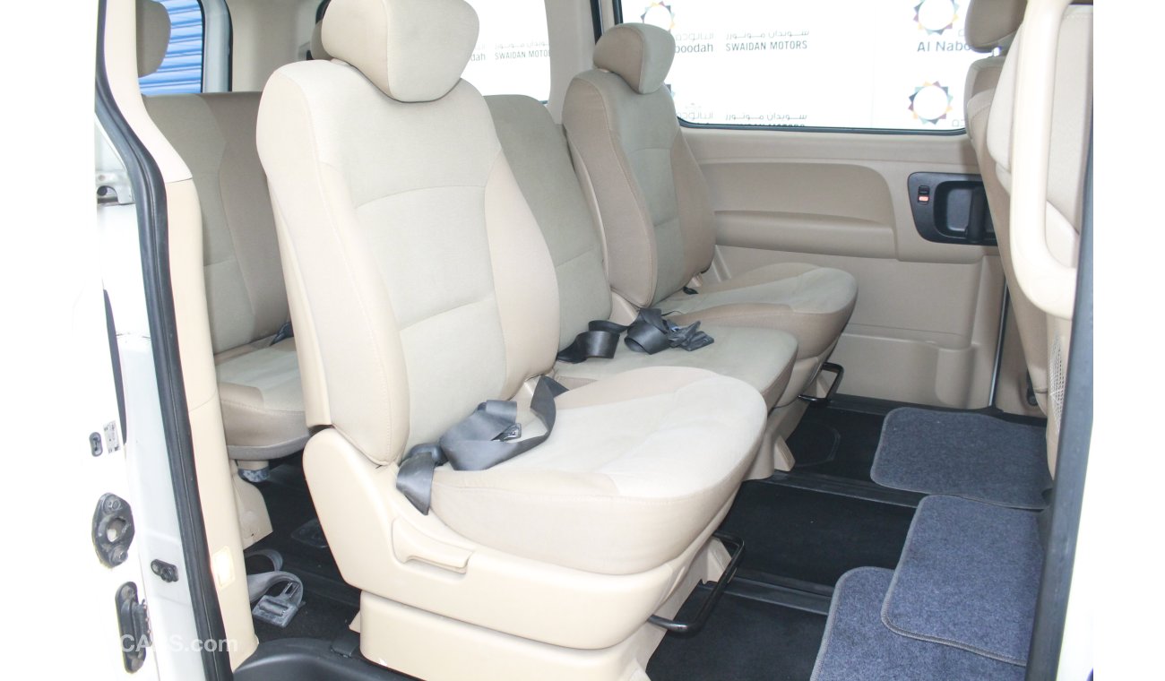 Hyundai H-1 2.4L 2015 MODEL 9 SEATER WITH BLUETOOTH