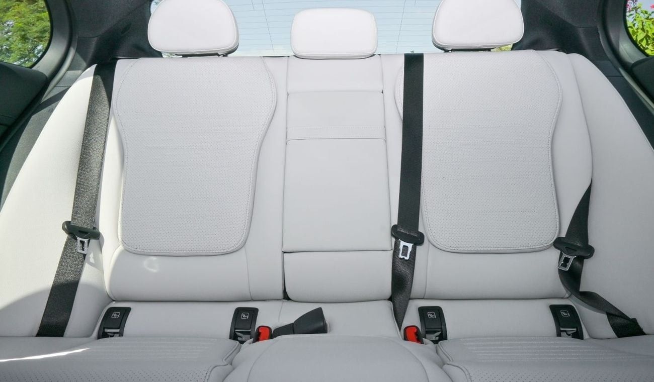 مرسيدس بنز C 200 Perfect condition Mercedes-Benz C200 Night Package / HUD / 2023 / 19" Alloy Wheels