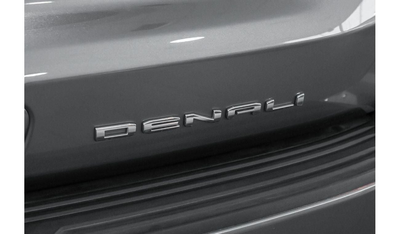 GMC Yukon Denali 6.2L (8 Seater)