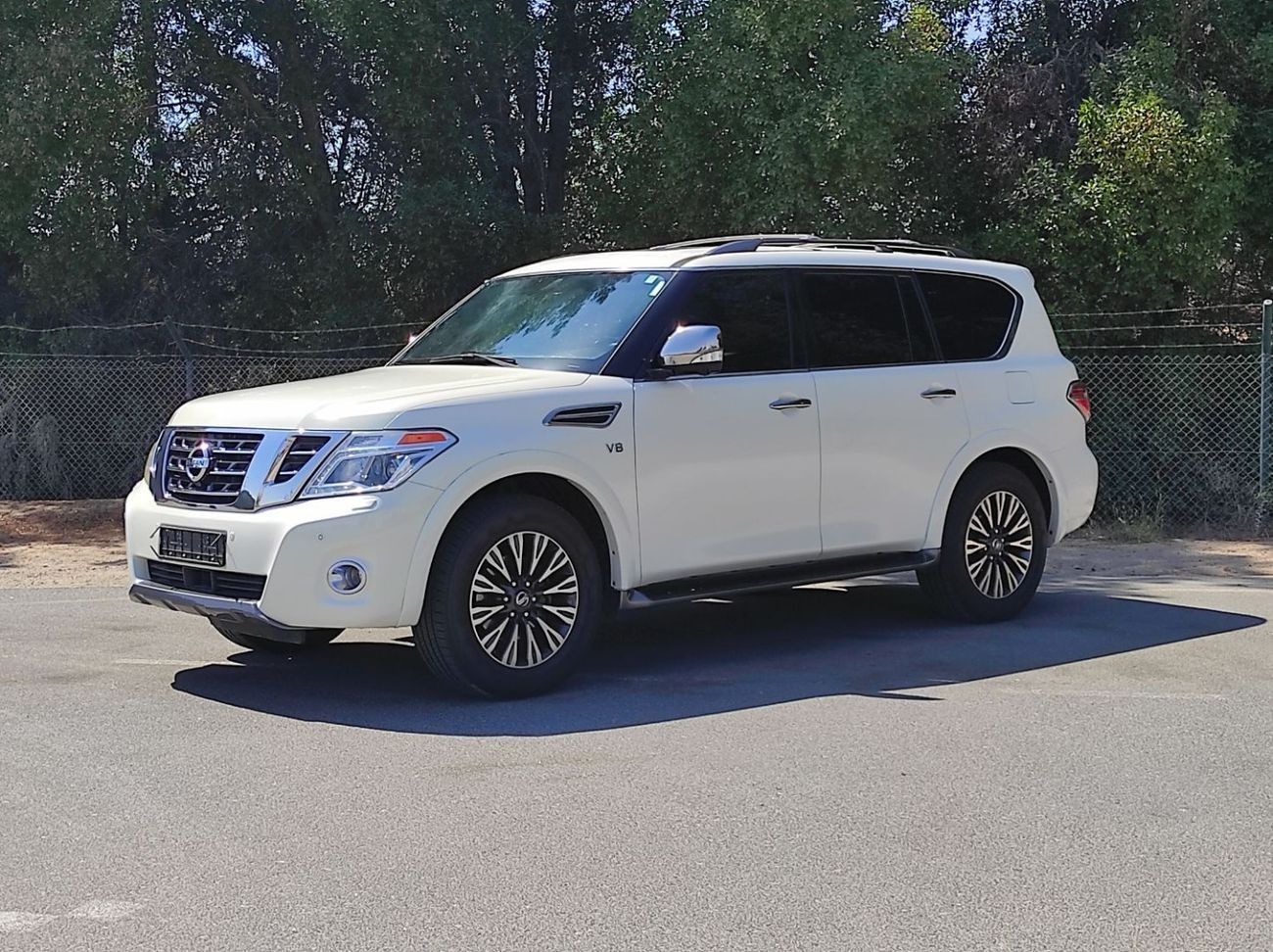 Nissan Armada Nissan Armada 2018 4WD Full options no1 5camera