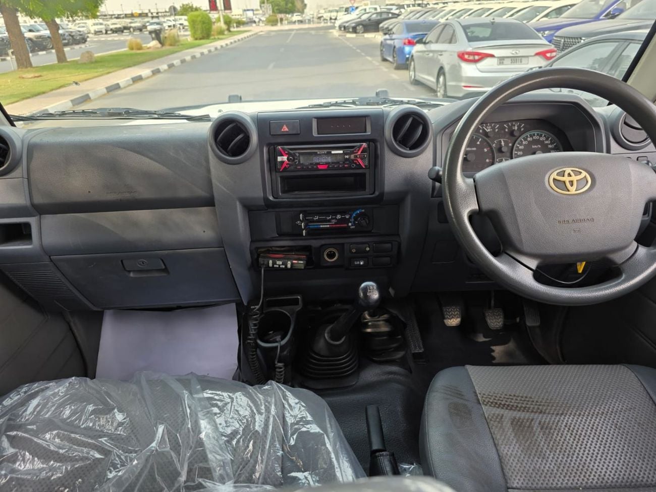تويوتا لاند كروزر 70 LC76 HT SWB RIGHT HAND 3 DOORS HARDTOP 2014 MODEL V8 DIESEL MANUAL GEAR