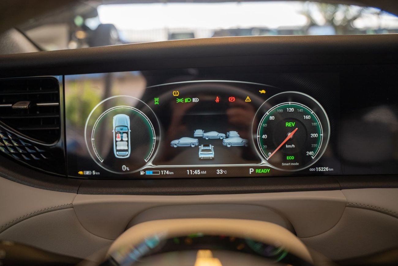 فويا فري EREV 2025 GCC 1.5L Turbo Plug-in Hybrid Low Mileage