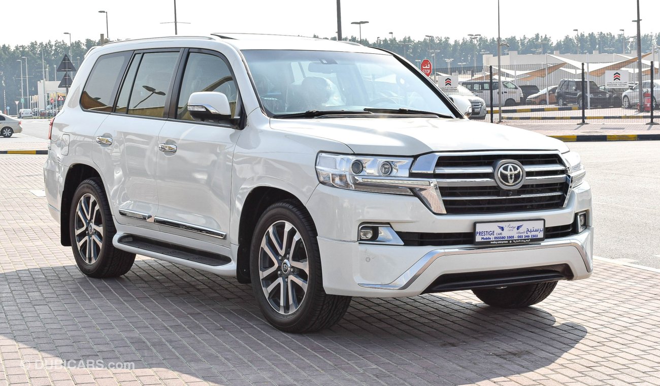 Toyota Land Cruiser VXR V8 With VXR 5.7 Facelift to 2020