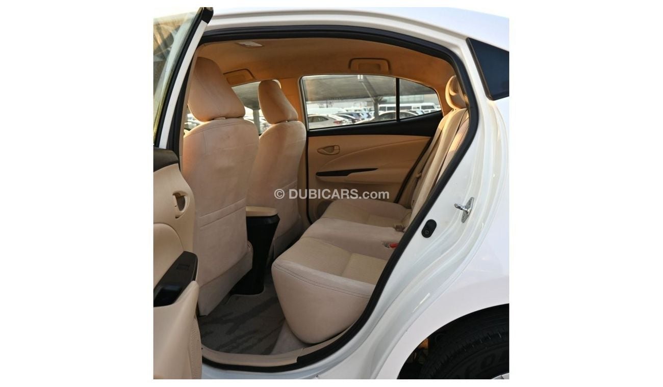 تويوتا يارس 2019 خليجي بحالة ممتازة بدون حوادث صبغ وكالة