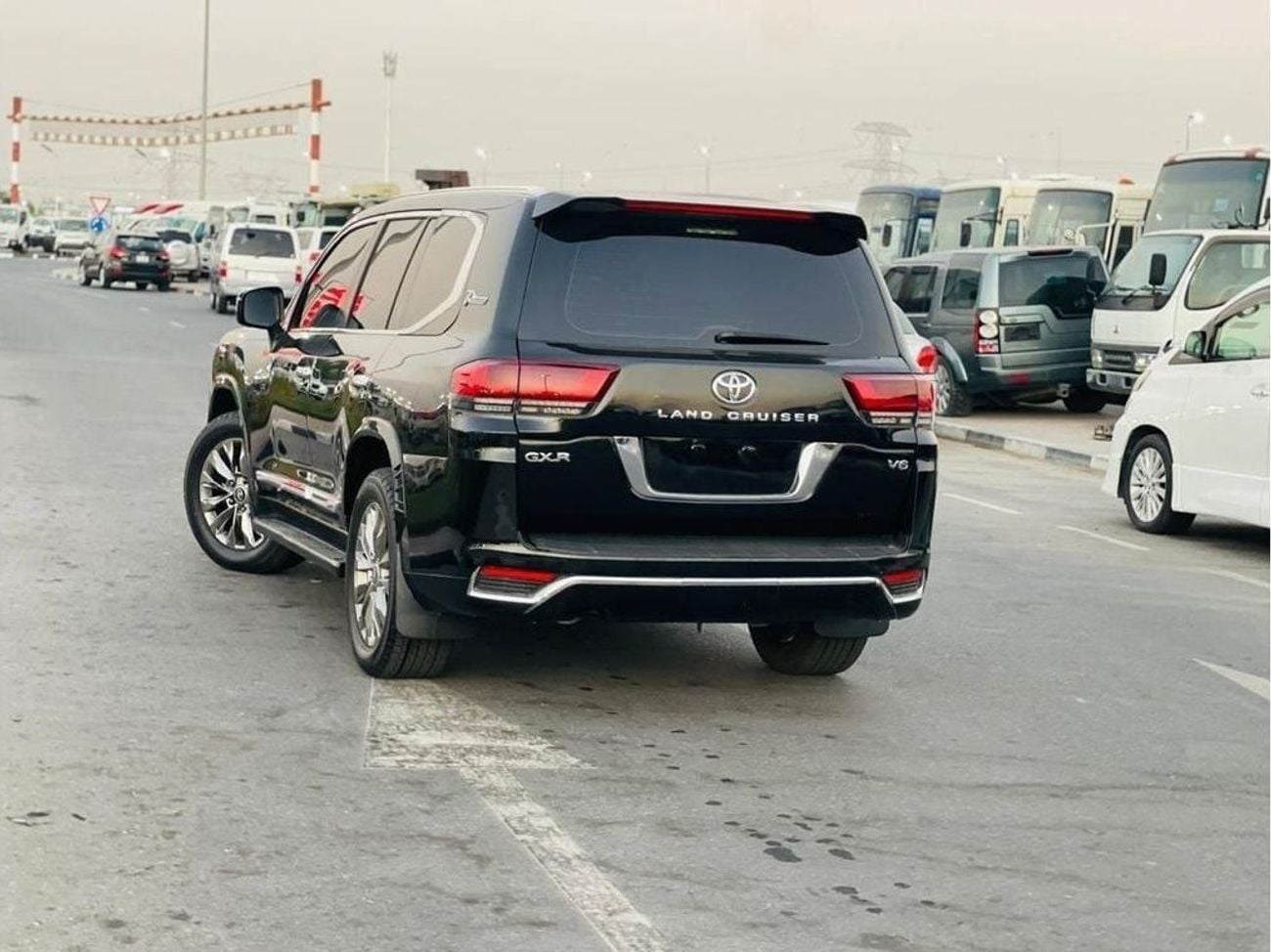 تويوتا لاند كروزر Toyota landcuriser 2017 facelifted 2024 full option Top the range