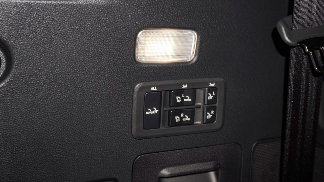 لكزس LX 600 3.5L V6