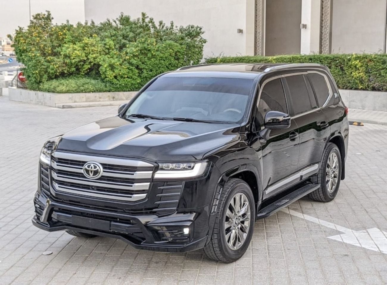 Toyota Land Cruiser GXR Upgrade to 2023 model full options