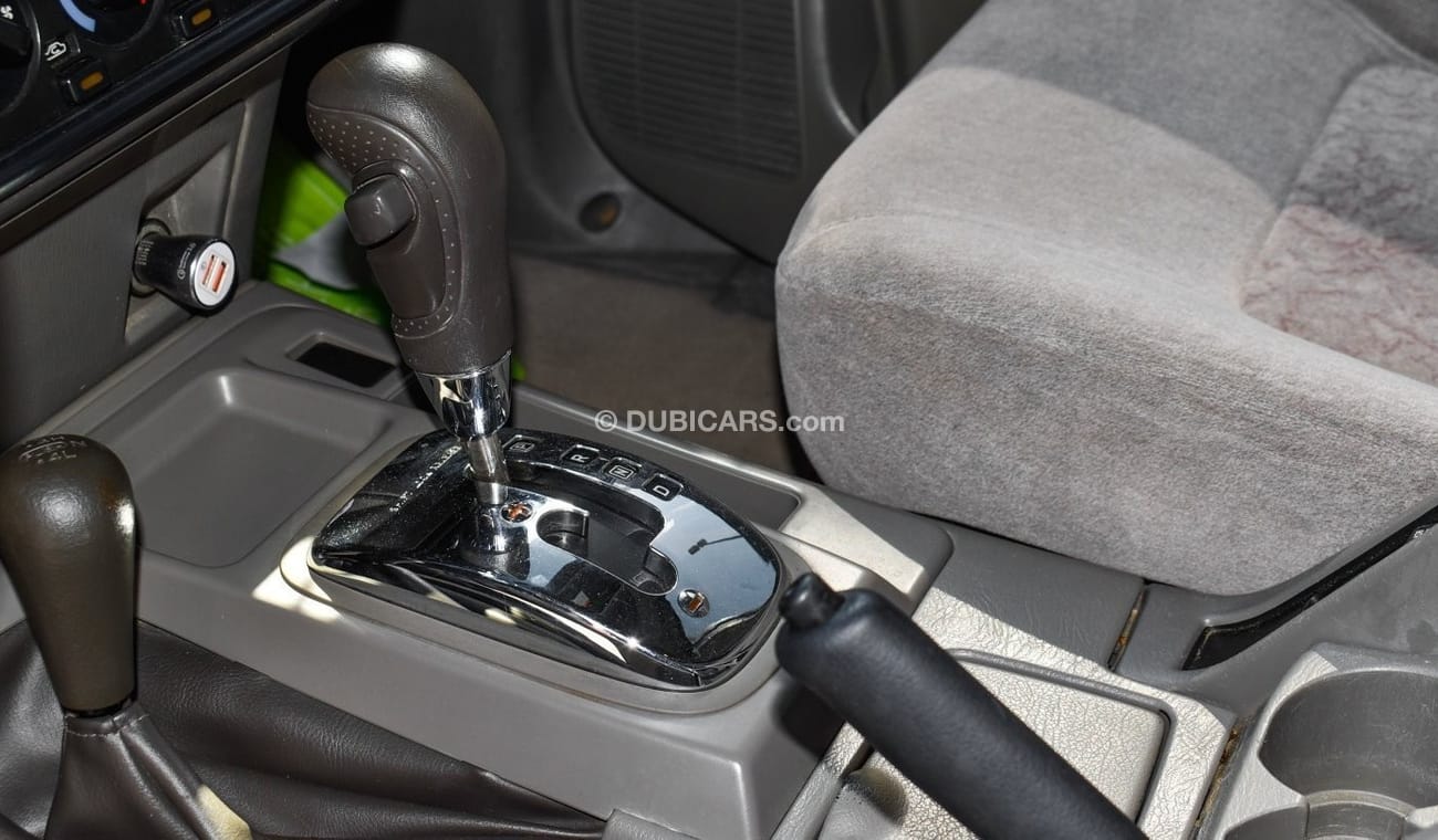 Nissan Patrol Pickup 4800VTC