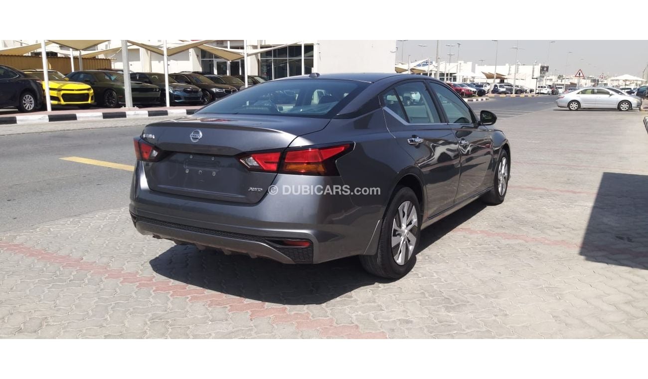 Nissan Altima S