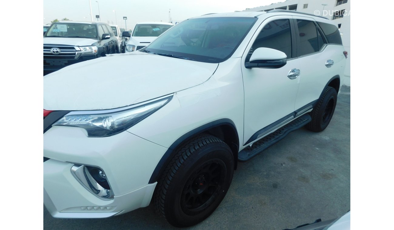 تويوتا فورتونر TRD SUV V6 4.0L PETROL 7 SEAT AUTOMATIC