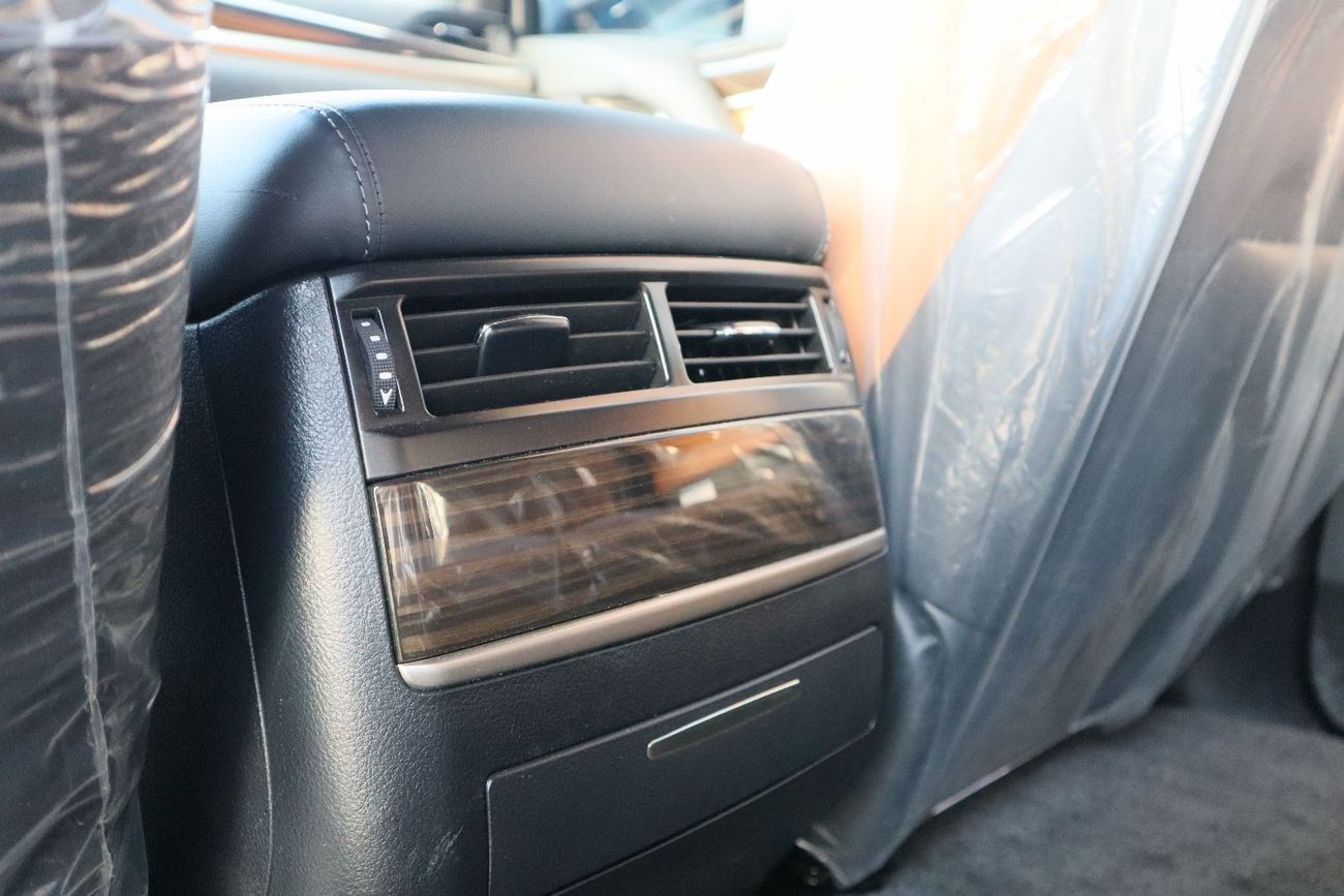 Lexus LX 570 LX570 Signature GCC Lexus 2021 LX570 SUV 5.7L Signature