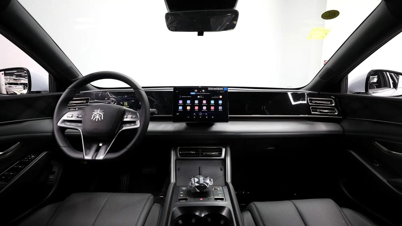 BYD Qin L DM-i Brand Leading Edition