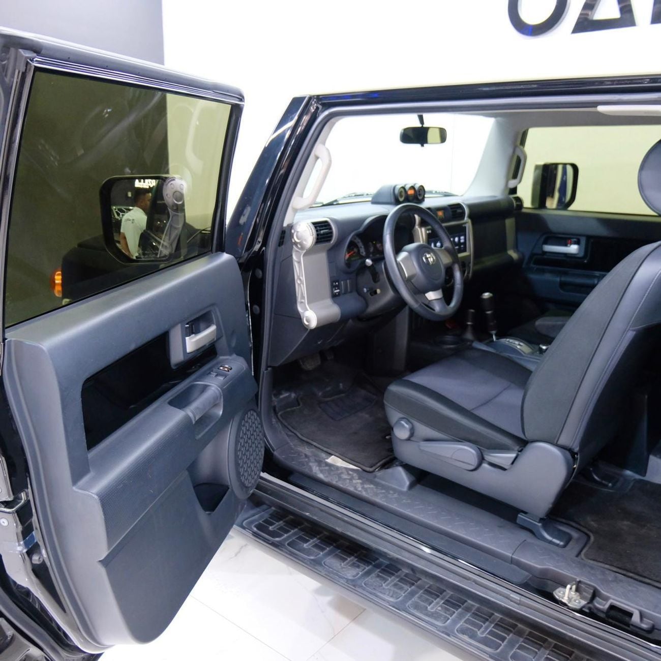 تويوتا إف جي كروزر GXR 4.0L A/T