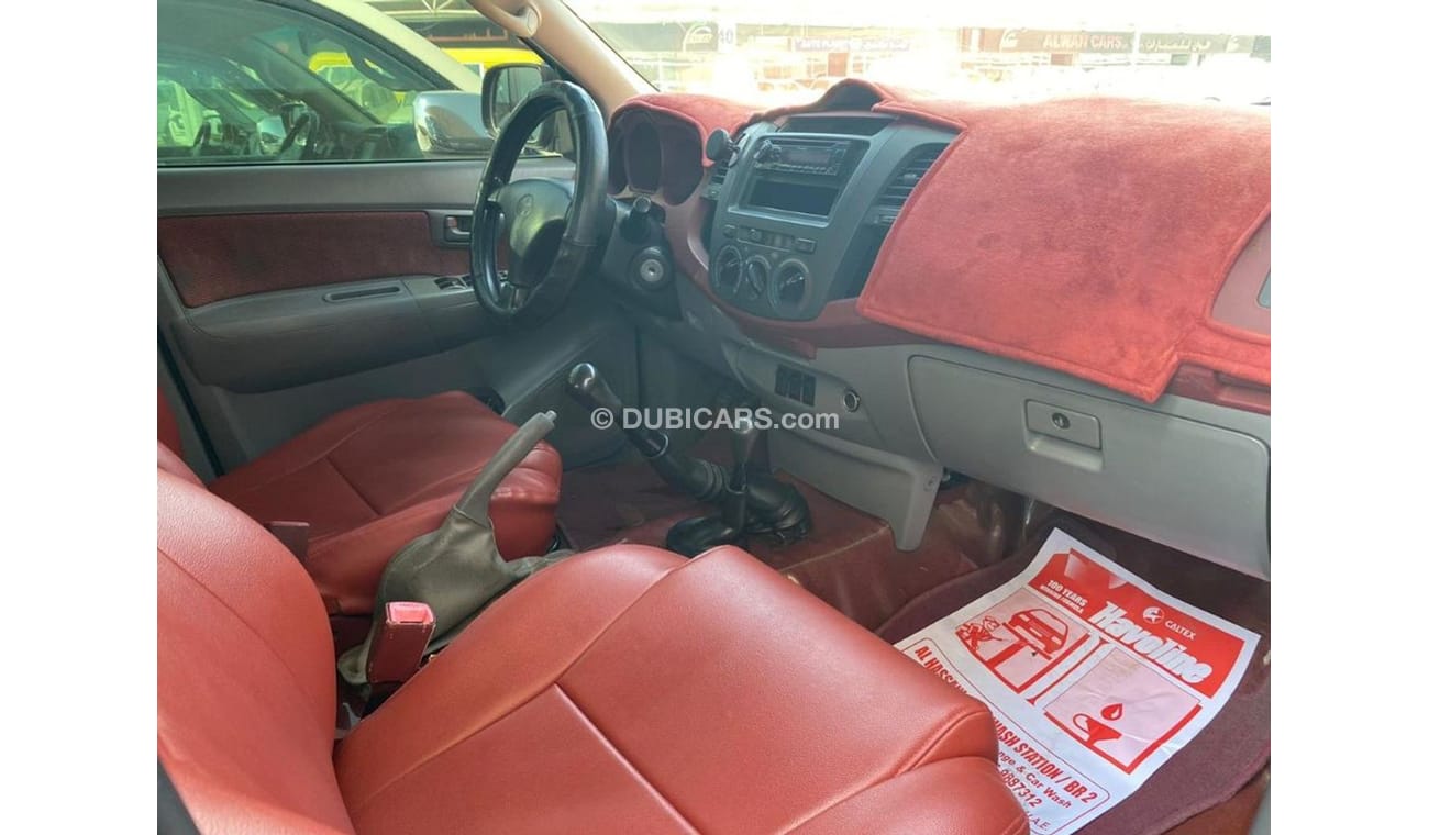 تويوتا هيلوكس تويوتا هايلكس 2007 فورويل استخدام شخصي صبغ وكاله بدون حوادث