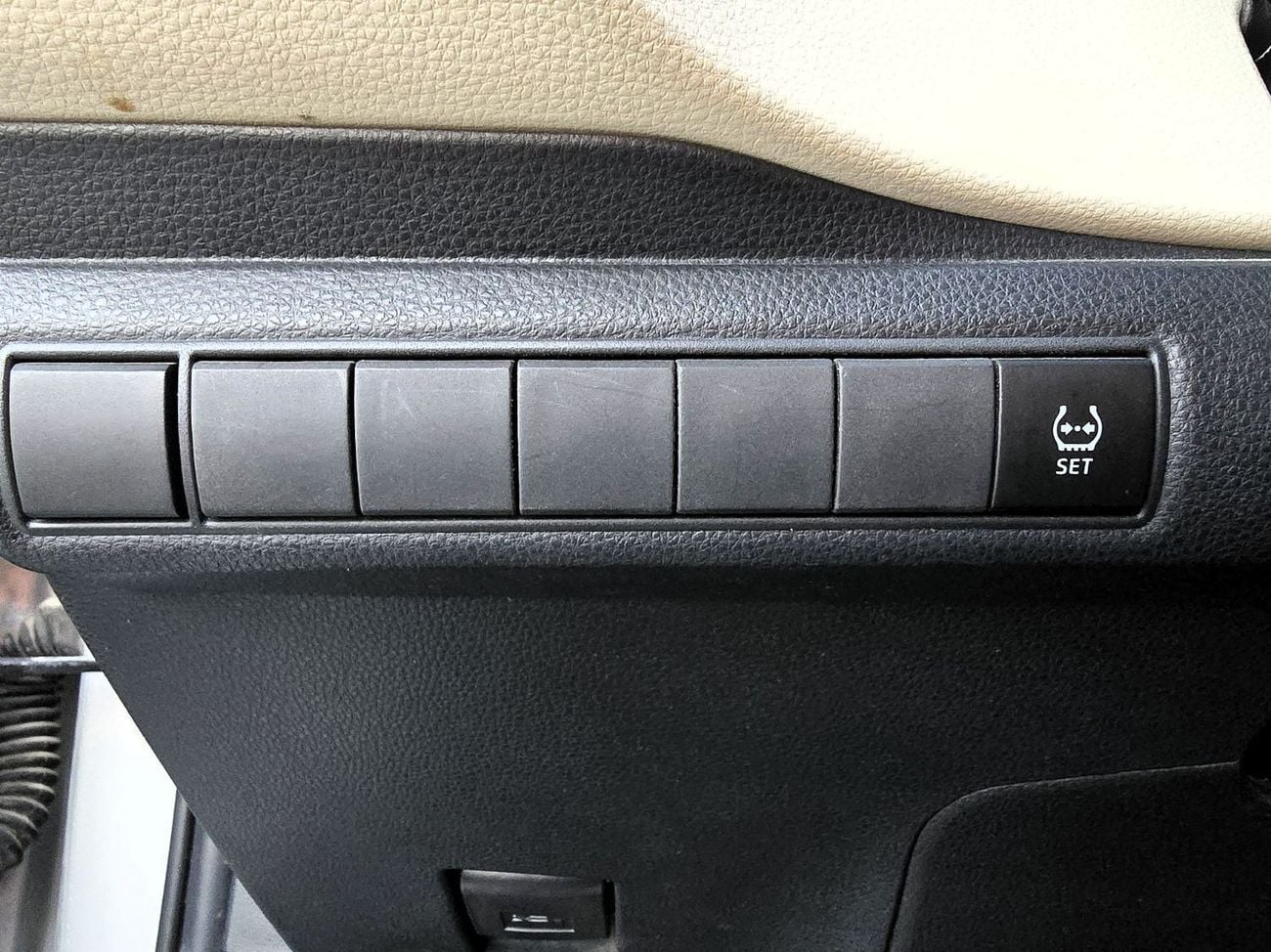 تويوتا كورولا XLI 1.6L A/T